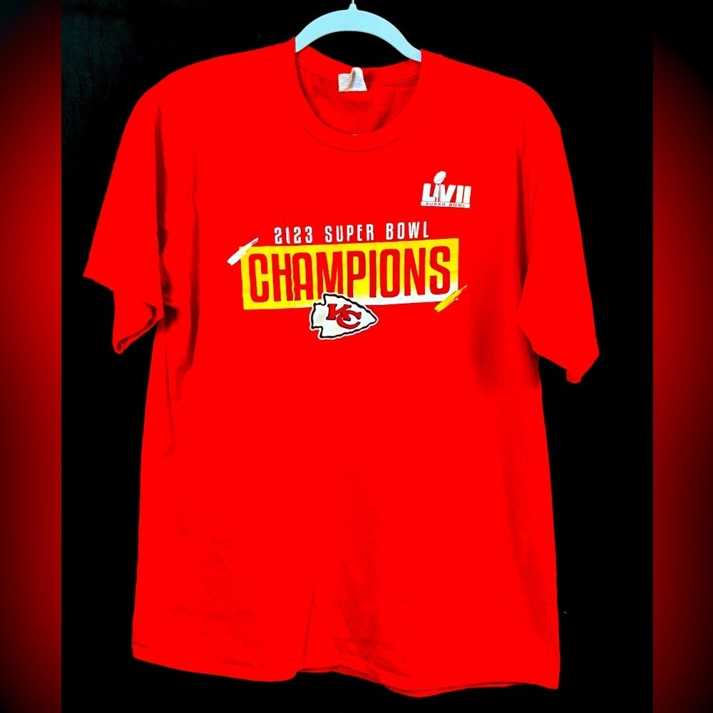 Kansas City Chiefs Shirt Men’s Large Red Super Bowl LVII‎ Harrah’s Casino